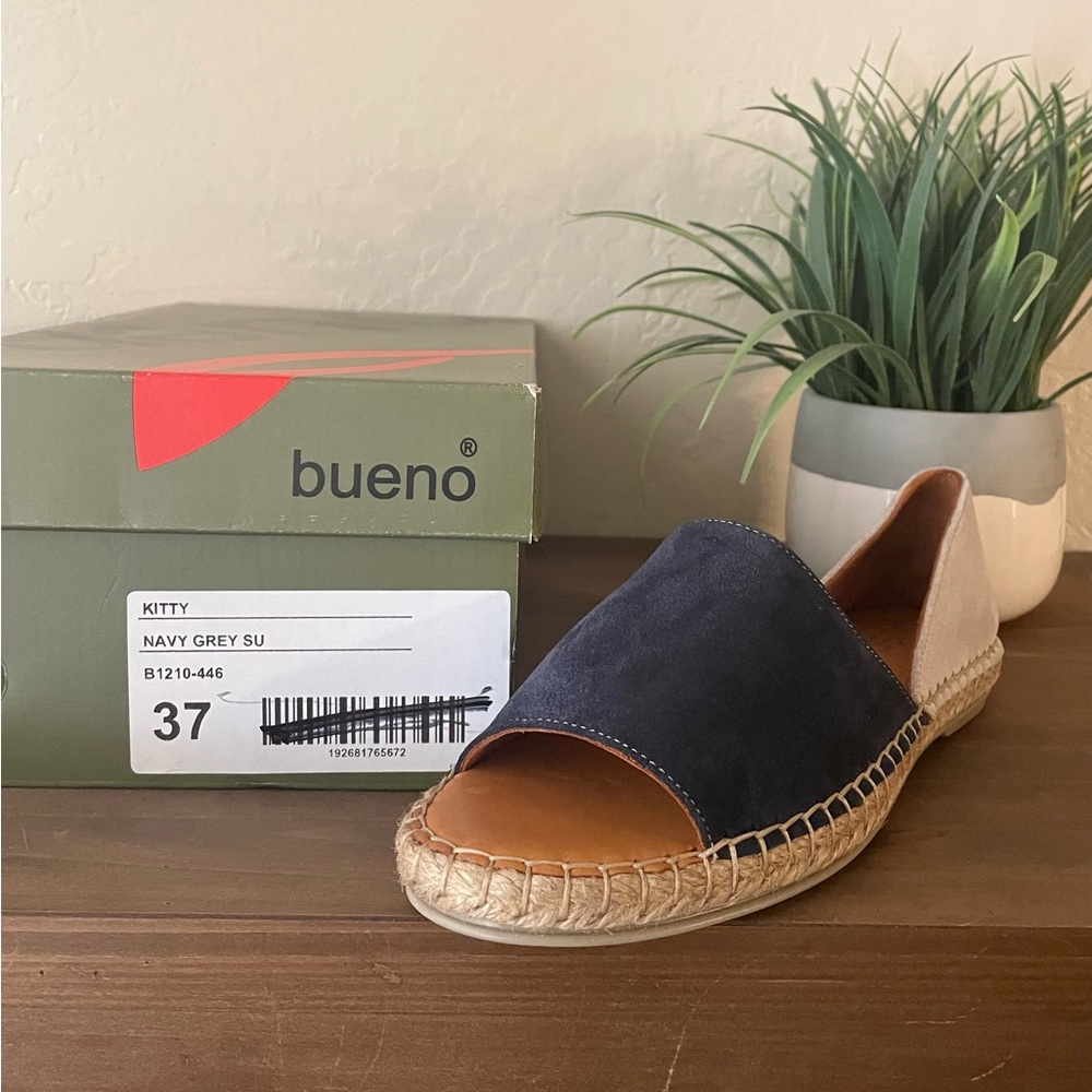 Bueno Kitty espadrille sandals. Blue and gray suede, size 37.
